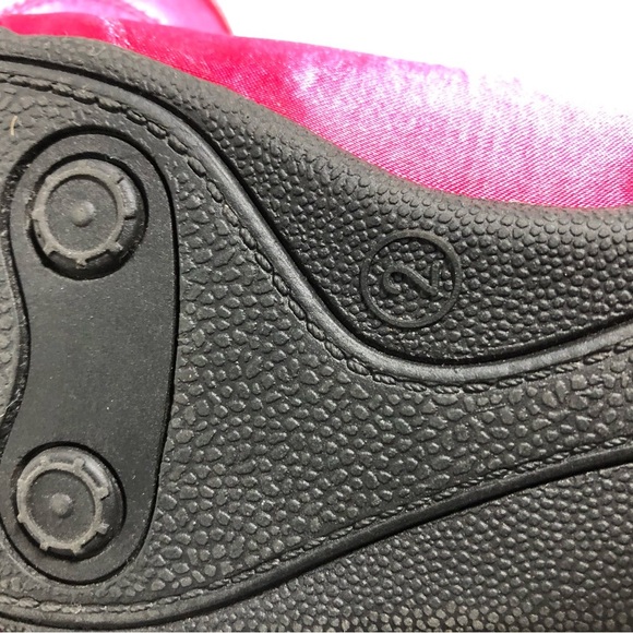 Girls Pink Shoes. Size 2. - Picture 3 of 4